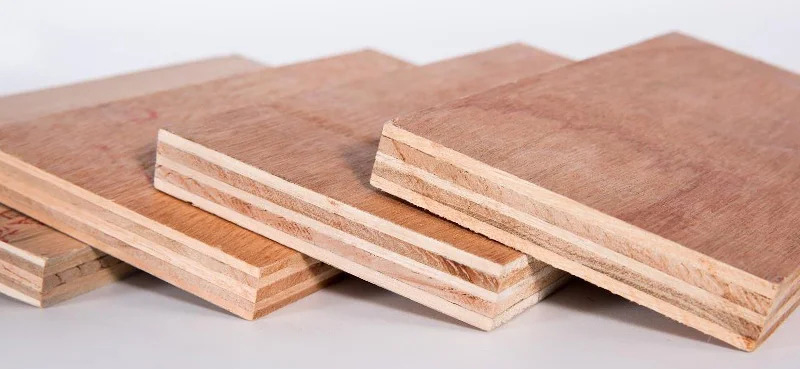 Veneer core plywood