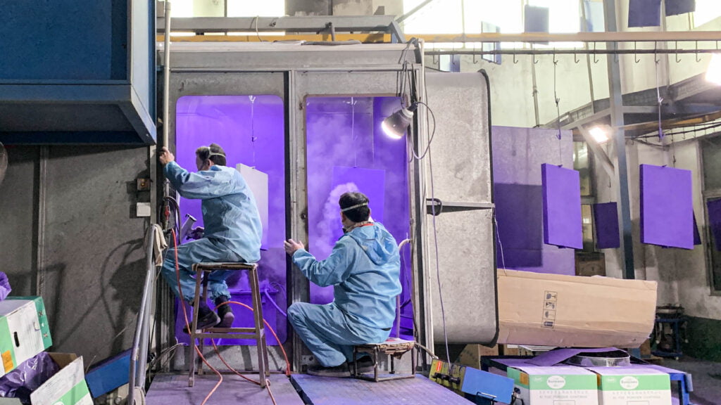 Metal electrostatic coating