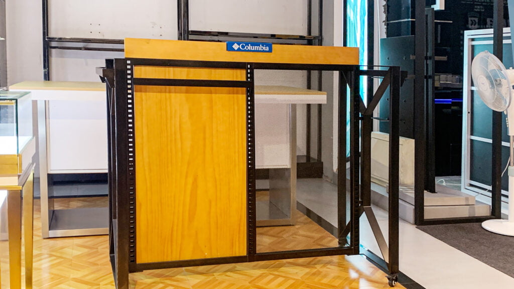 metal retail display