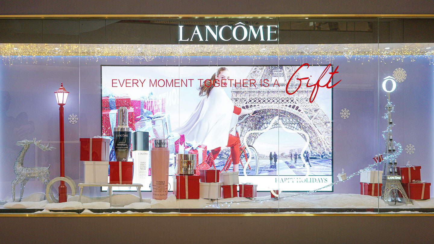 Cosmetics & Beauty Display
