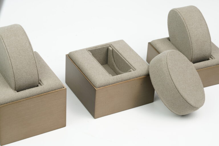 counter-top velvet tray