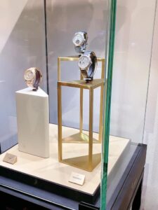 Lightweight durable display design