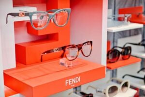 Visual comparison of metal, MDF, and acrylic fixture pros and cons