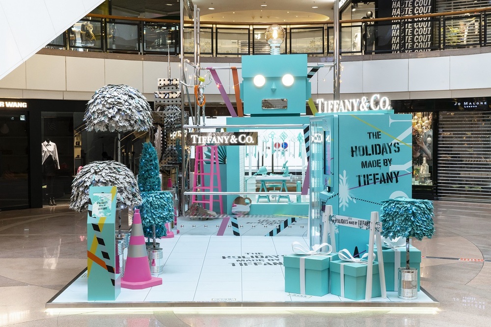 oversized brand props