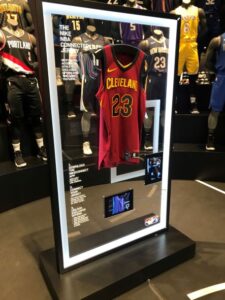 custom aluminum displays perfect for flexible retail spaces