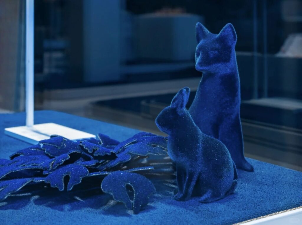 matching velvet display