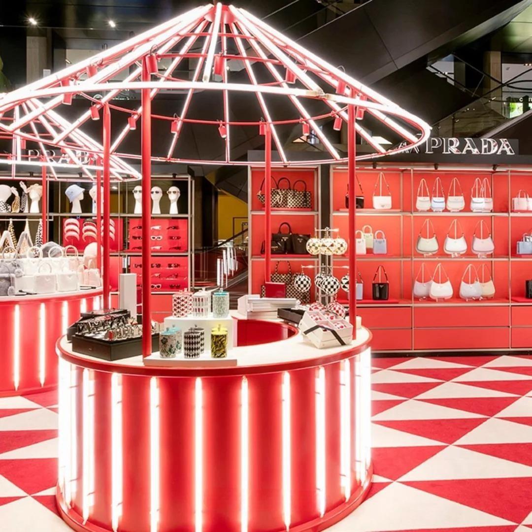 rotating retail unit