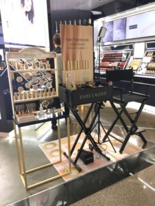 Modular retail display system adapted for pop-up, standard, and flagship stores