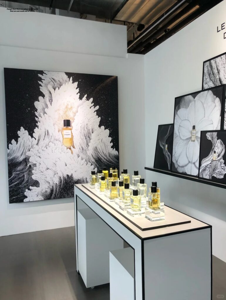 lumiera perfume display peonies14
