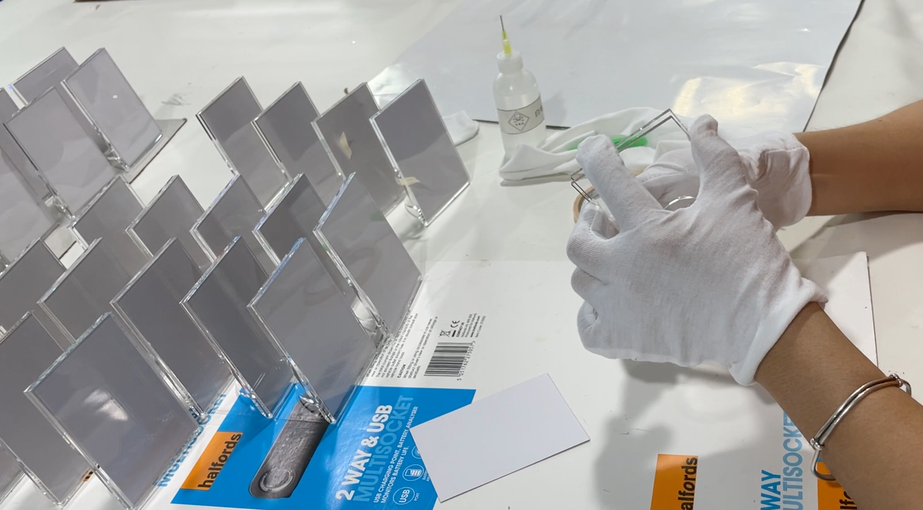 Samtop Display quality control and trial assembly workshop