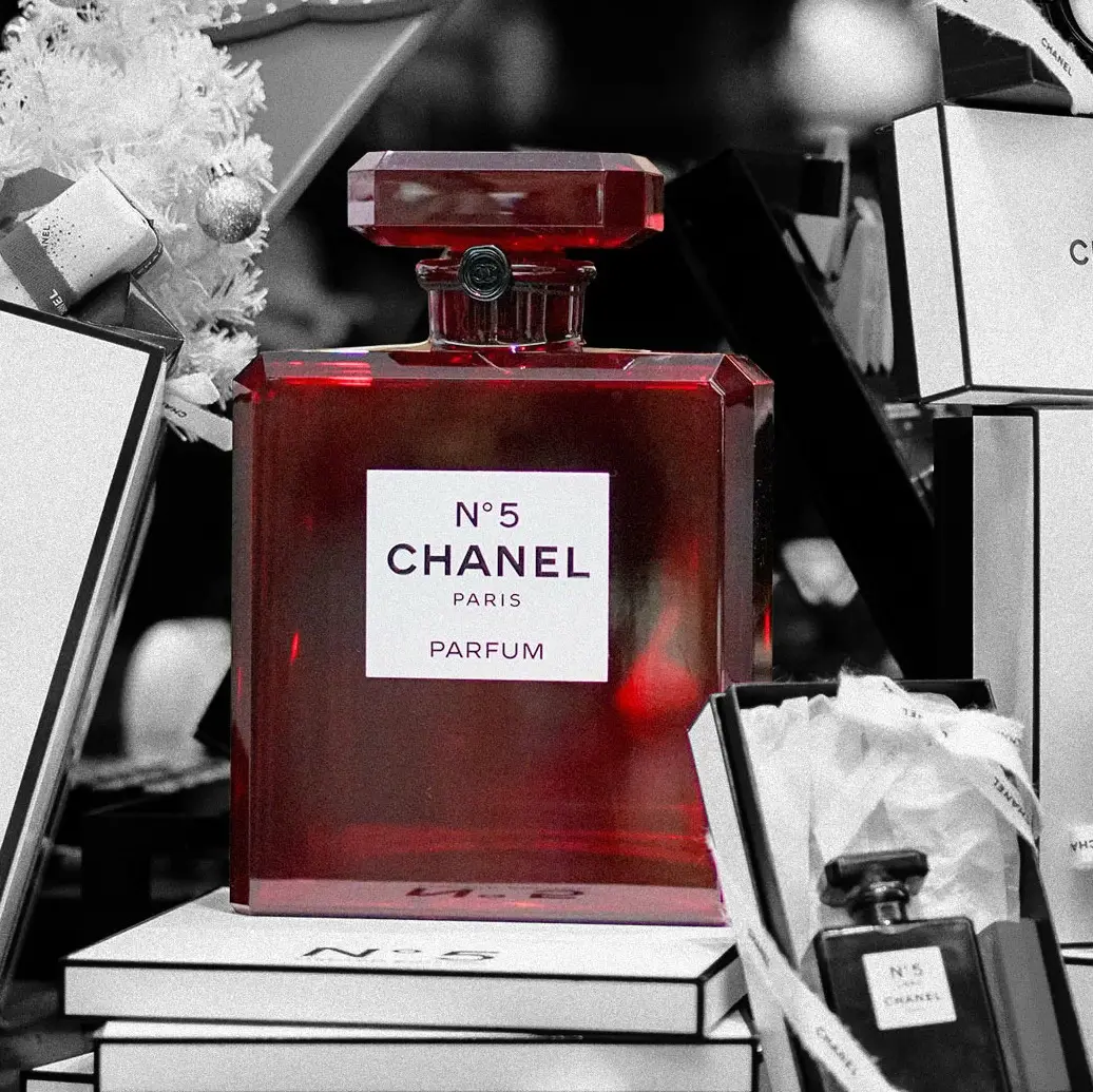 Custom Giant Perfume Bottle Display