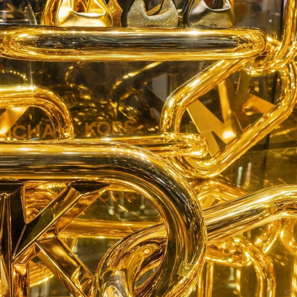 How Engineered the Iconic Gold Chain Installation through Vacuum Forming and Electroplating Craftsmanship